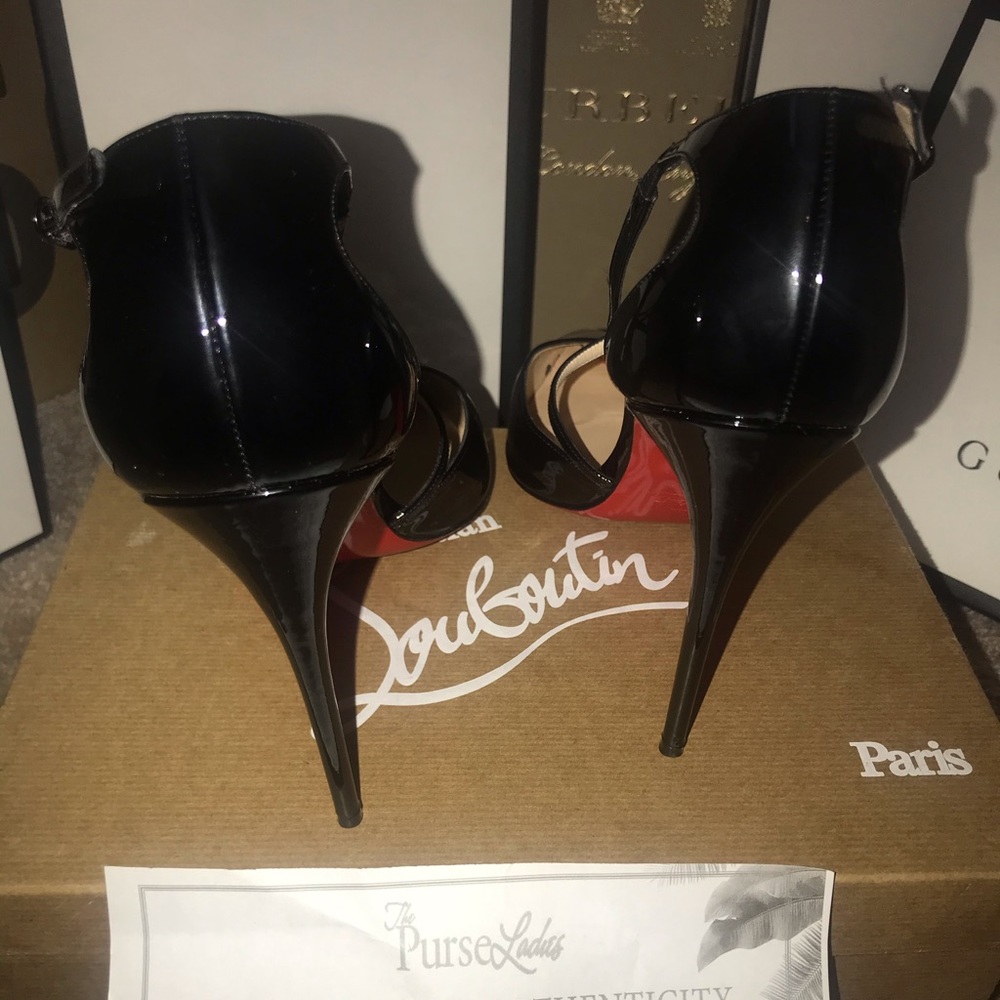 Christian Louboutin Black Patent Leather Pointed Toe Pumps with Red Soles - Picture 9 of 14